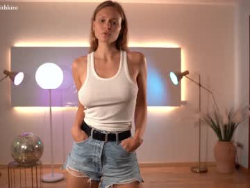 webcam girl chillwithkira image #4470331