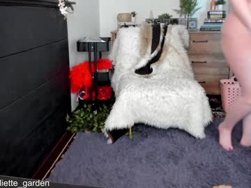 webcam girl juliette_garden image #2875156