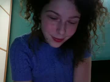 webcam girl maeluna33 image #1683116