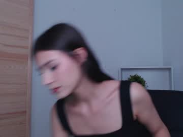 webcam girl li1lee_cherry image #2442983