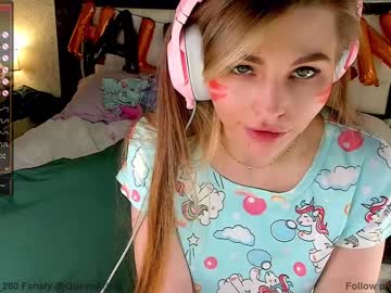 webcam girl queenafina image #3002793