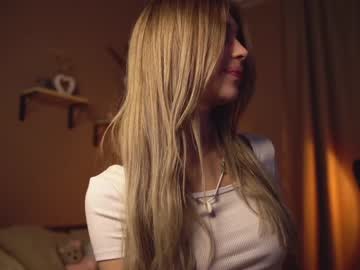 webcam girl cuteelsa_ image #5765021