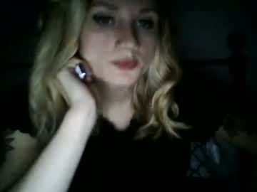 webcam girl kyliemetalgirl2002 image #170000