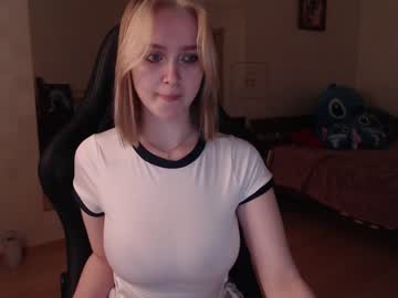 webcam girl lovely_kisses image #2653750