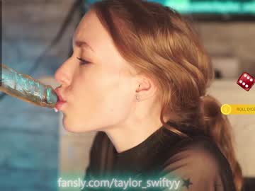 webcam girl _taylor_swift image #1623904