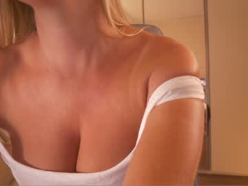 webcam girl saltedhoney image #5135862
