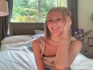 webcam girl kaileeshy image #4614875