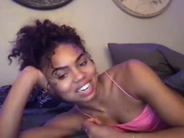 webcam girl allsweetnpetite image #1118785