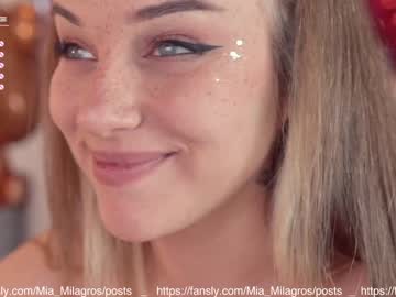 webcam girl mia_milagros image #2345845
