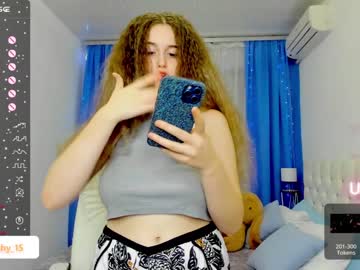 webcam girl emmika_ image #5300423