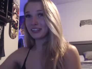 webcam girl alicetheinnocentt image #3975186