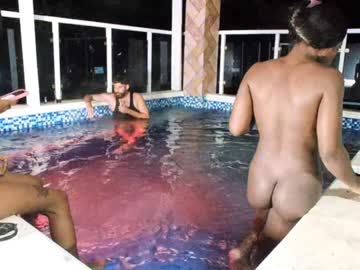 webcam couple the_hot_box image #3133367
