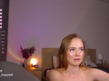 webcam girl lumoore image #5222572