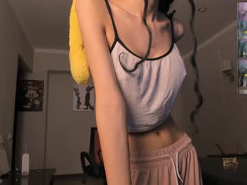 webcam girl cuddles_me image #5819057