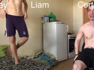 webcam man stralght_twinks image #2607510