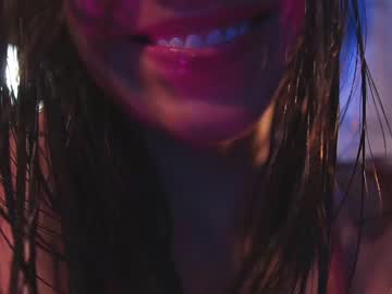webcam girl lucie_beltran image #6527627
