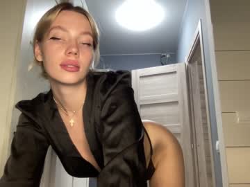 webcam girl angel_from_sky image #2700852