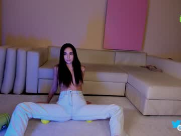 webcam girl hollyextra image #4419776