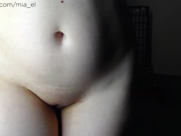 webcam girl sweat_mia image #1997605