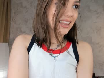 webcam girl emiliacourtney image #5589480