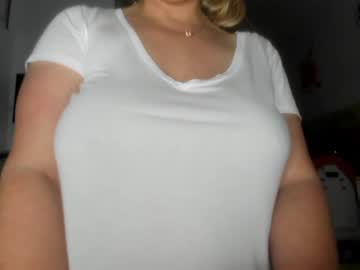 webcam girl kiradivine image #3275983