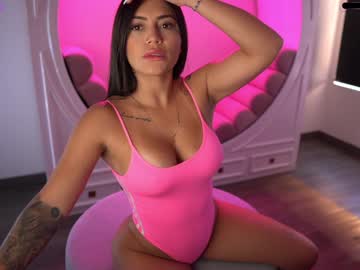 webcam girl ashlyeroberts1 image #1013485
