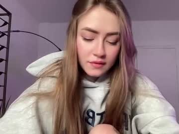 webcam girl strawberryjamx image #3384097