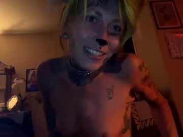 webcam girl messybedsheets image #3085816