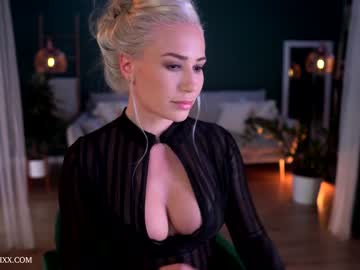 webcam girl provocatrixx image #2867080