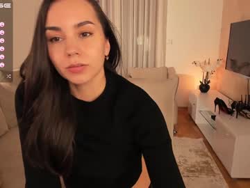 webcam girl intrigueeme image #3604738