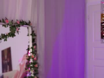 webcam girl holliwould_ image #3698547