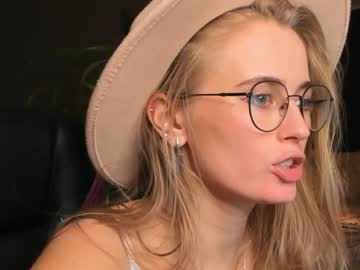 webcam girl linellali image #2794702