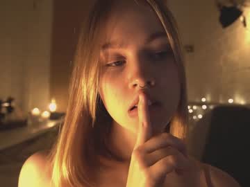 webcam girl bibi_it_is image #2924697