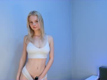 webcam girl porcelain__doll image #4587058