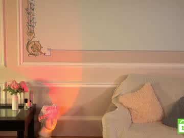 webcam girl ella_knockers_xl image #6198450
