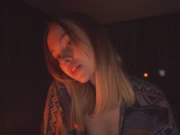 webcam girl bibi_it_is image #4109437
