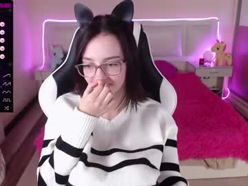 webcam girl queen_kitty1818 image #3216971