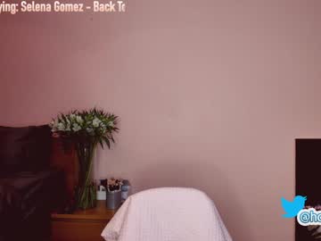 webcam girl hollyextra image #2060416