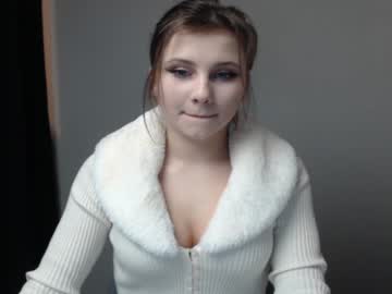webcam girl relax_nina image #990924
