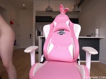 webcam girl bailey_eilish image #2645343