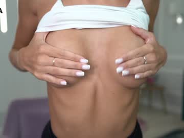 webcam girl mia_devill image #2225526