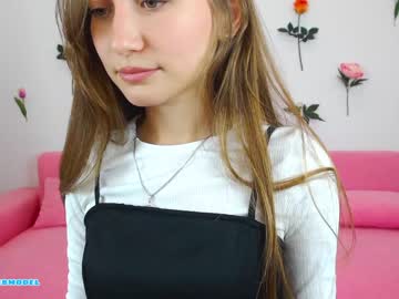 webcam girl ambertan1 image #2715534