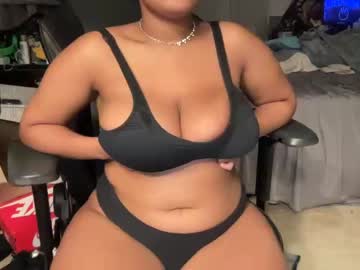 webcam girl blackgurlkitty image #2611144