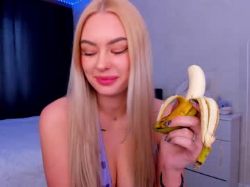 webcam girl 8a8y_nura image #3873999