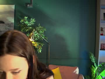 webcam girl ella_knockers_xl image #1313365