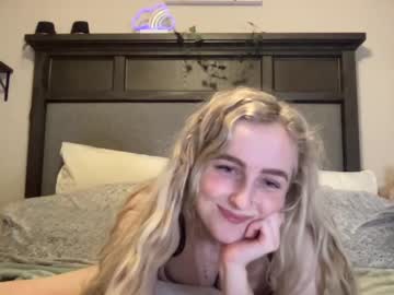 webcam girl peachezzs image #1807006