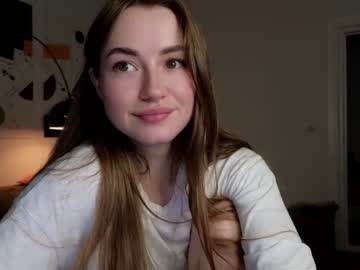 webcam girl strawberryjamx image #5085243