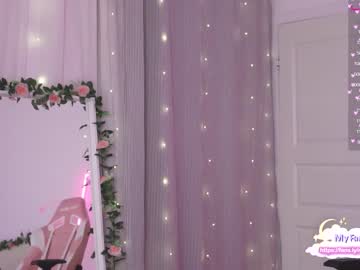 webcam girl holliwould_ image #3169343
