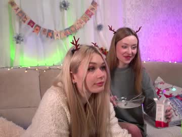 webcam girl ella_knockers_xl image #5997159