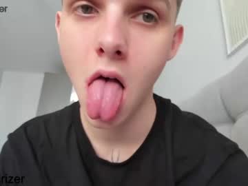 webcam man horny_jerk_roy_prick2001 image #1629305